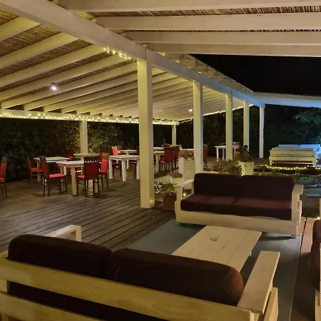 Hotell Is Benas Country 4*