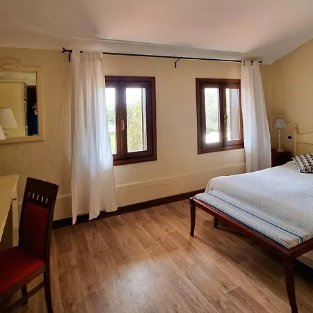 Is Benas Country Hotel