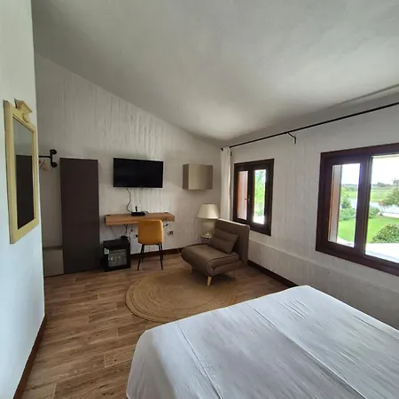 Is Benas Country Hotel