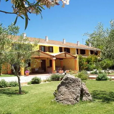 Is Benas Country Hotel 4*