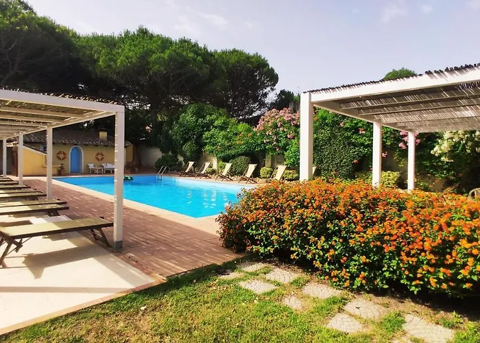 Is Benas Country Hotel