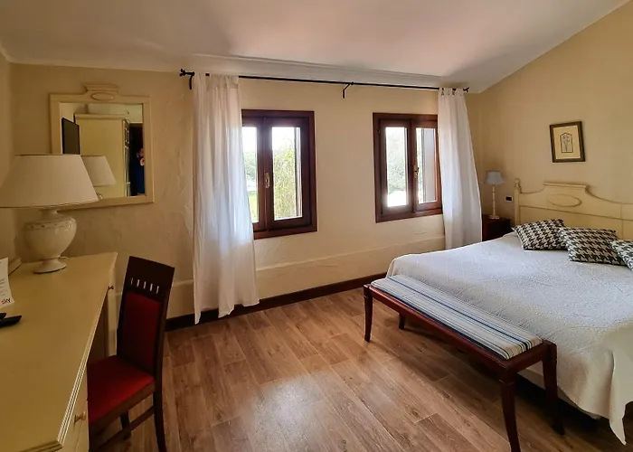 Is Benas Country Hotel
