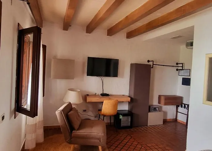 Hotel Is Benas Country San Vero Milis